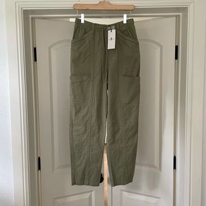 NWT 7 for all mankind green pants